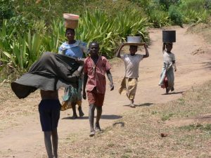 hauling_water_in_malawi